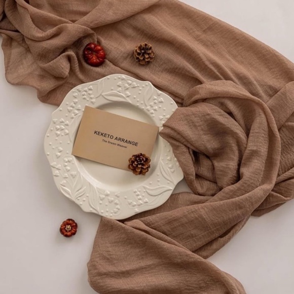 10 Nude Cheesecloth Runners - Picture 2 of 2